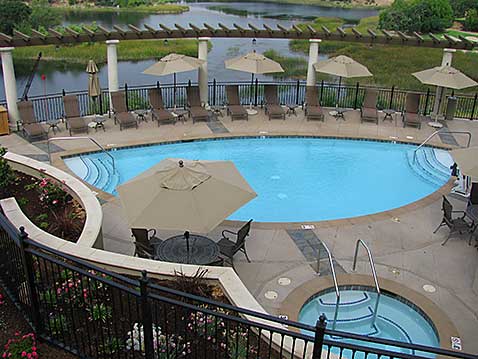 Veranna Pool